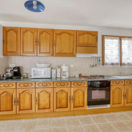 Charmante Maison En Campagne Pres De Avec Jardin Cloture * 네베즈