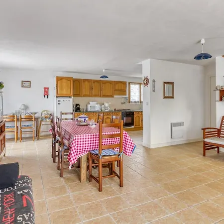 Charmante Maison En Campagne Pres De Avec Jardin Cloture 펜션